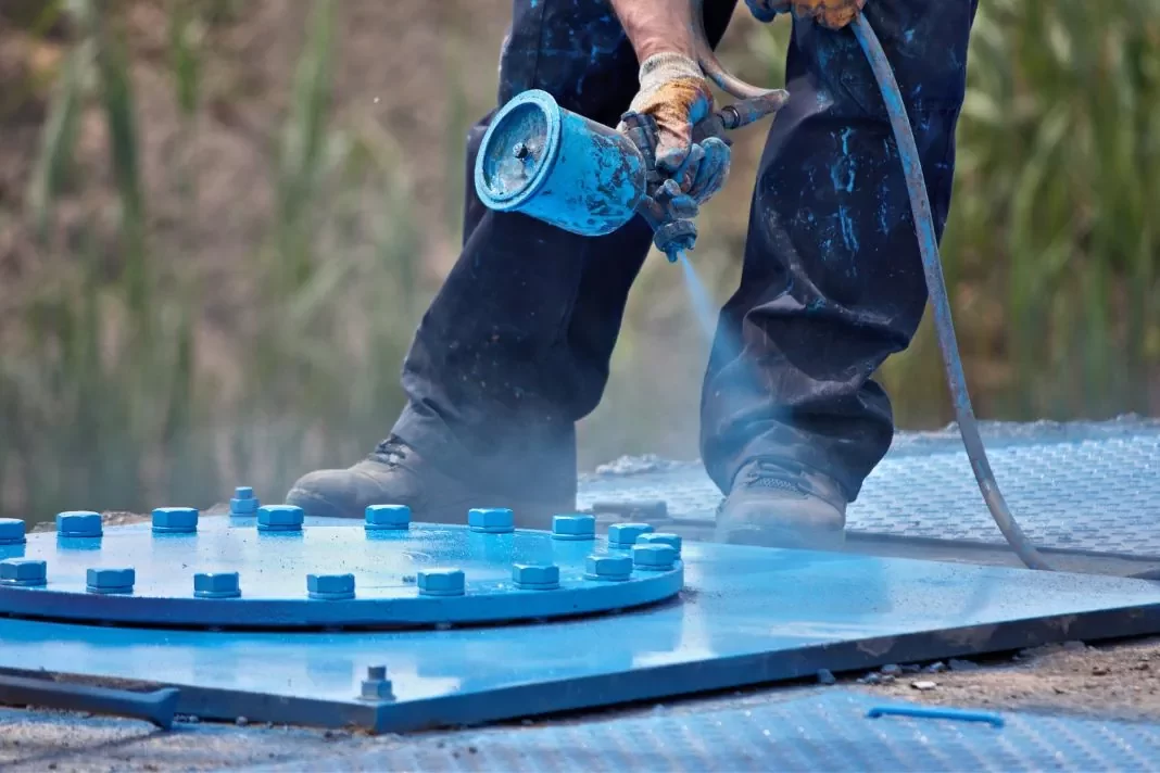 Cómo Elegir la Pintura Epóxica Adecuada para Superficies Metálicas